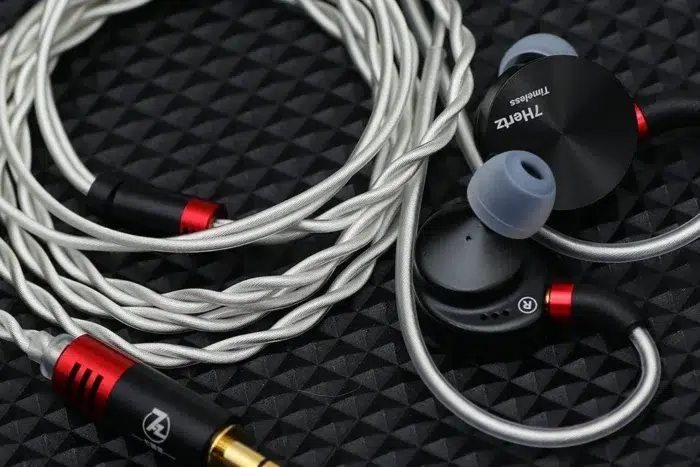 7HZ Timeless II – IEM Planar Magnético com Revestimento Duplo