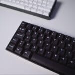 Conjunto de Keycaps Personalizados em Preto – Layout Português ISO-PT