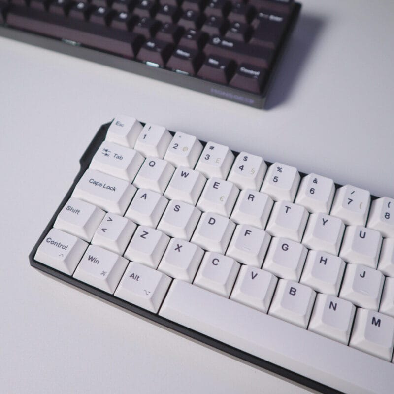 Custom Portuguese (ISO-PT) Keycap Set White